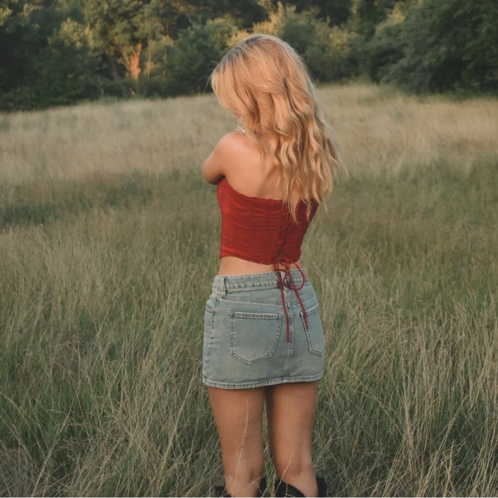 The perfect denim mini skirt!